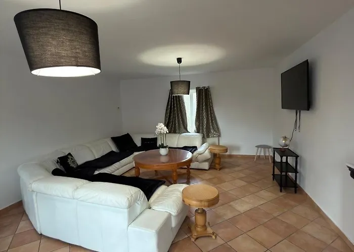 Maison De Village * Mecquignies